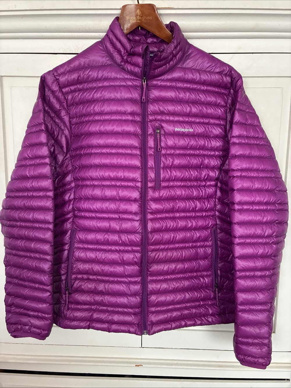 Patagonia Lightweight Down Jacket Large